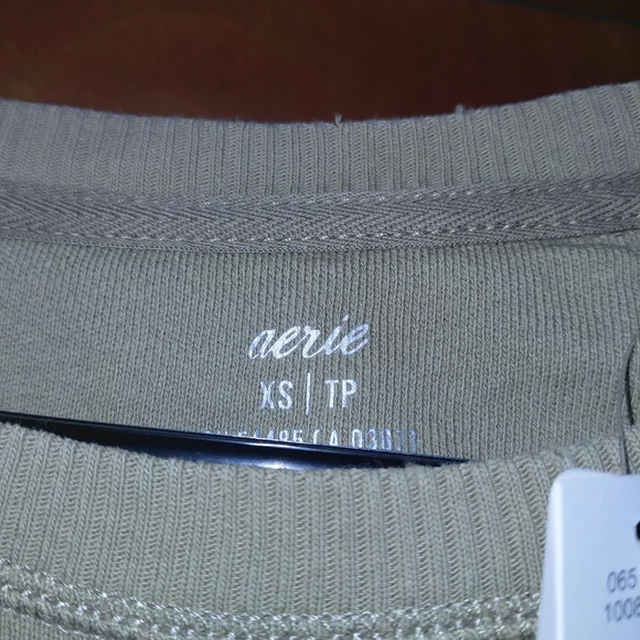 Aerie Women's Tan Crew Neck Sweater - Picture 4 of 4